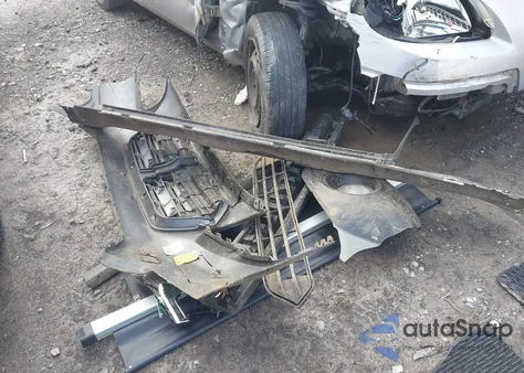 2017 Subaru Outback 2.5I Premium z USA, uszkodzony, nr VIN 4S4BSACCXH3357805